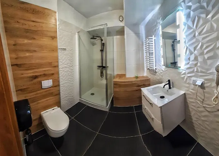 Stara Szwajcaria Bed & Breakfast